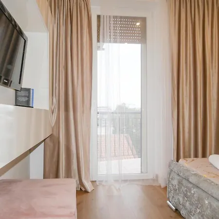 Yuna Rent - Aniene Living