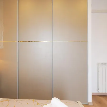 Yuna Rent - Aniene Living * Montesilvano Marina