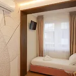 Yuna Rent - Aniene Living
