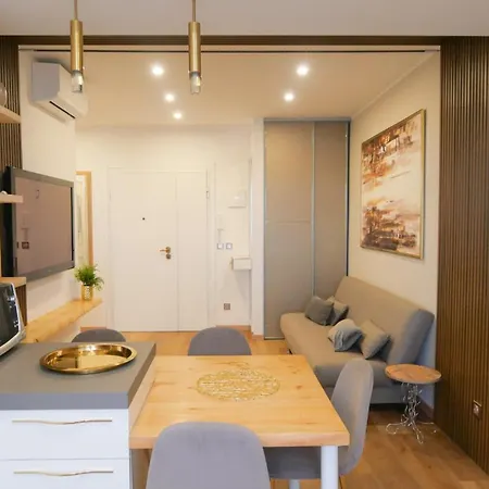 Yuna Rent - Aniene Living