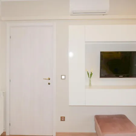 Yuna Rent - Aniene Living Apartment *