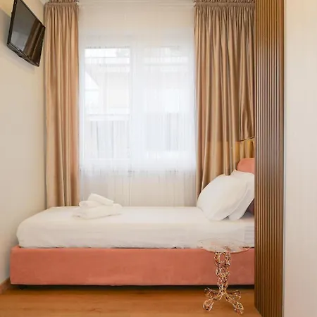 Yuna Rent - Aniene Living * Montesilvano