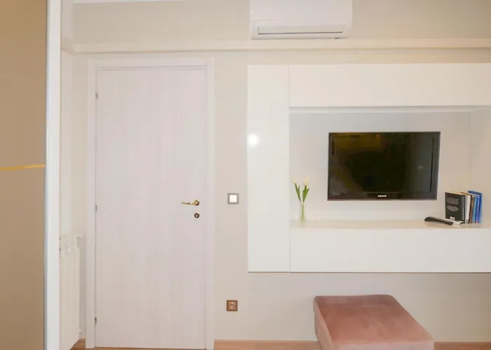 Yuna Rent - Aniene Living Apartament *